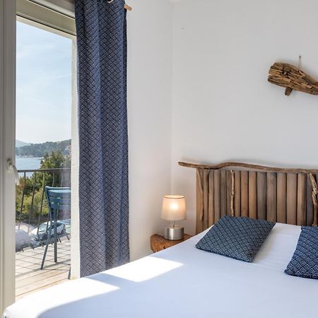 Hotel Almanarre Plage - Hotel Eco-Responsable Face A La Mer Hyères Exteriör bild